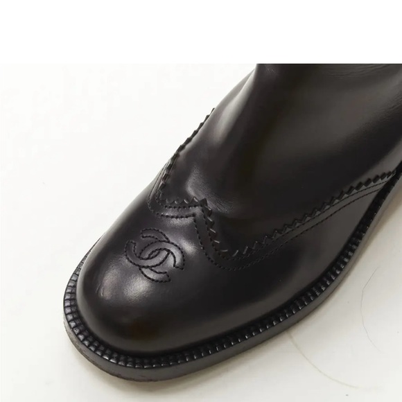 Chanel interlocking CC cut out leather lace up boot - Picture 13 of 16